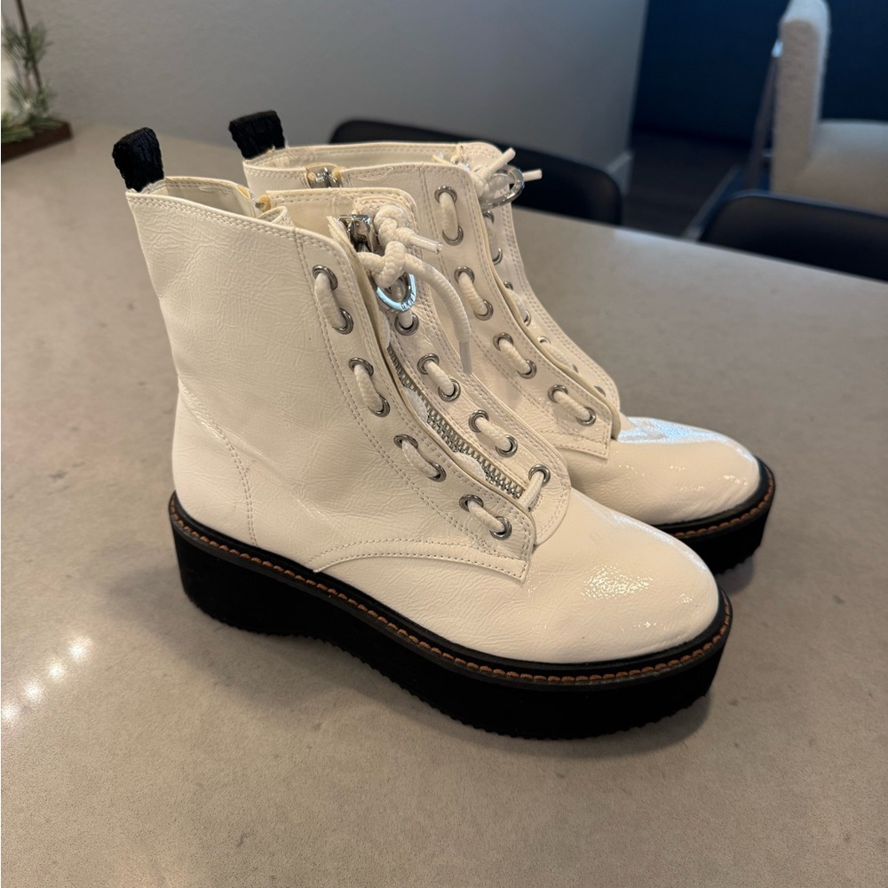 Stylish White Platform Boots